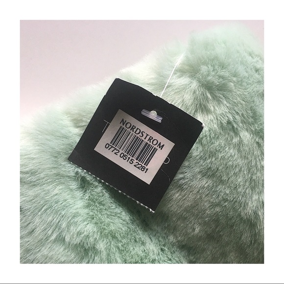 NWT TopShop Blue Green Faux Fur Rolled Clutch - Picture 5 of 5